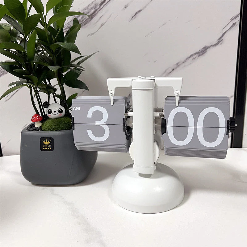 Modern Digital Mechanical Retro Flip Down Clock - Image 9